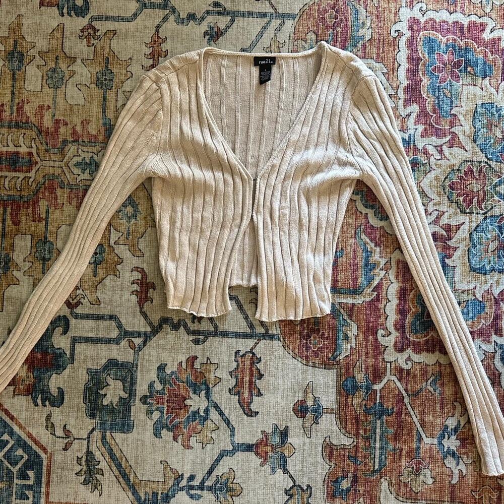 Creamy beige cropped cardigan